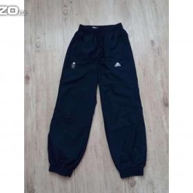 SPORTOVNÍ KALHOTY ZN. ADIDAS VEL.140 / 17438908