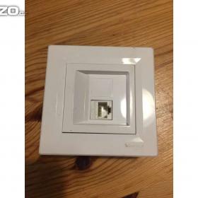 Fotka k inzerátu Prodám levně datovou zásuvku -  připojení na internet / 13398130