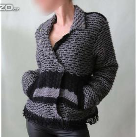 Foto inzerátu Kabátový svetr na zip Mikaella Ess vel.40