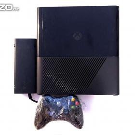 Fotka k inzerátu XBOX 360 E + 1 x bezdrátový ovladač, 1 org. hra / 8168217
