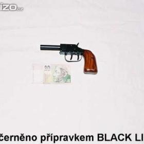 Foto inzerátu Přípravky k černění a úpravám povrchů zbraní.