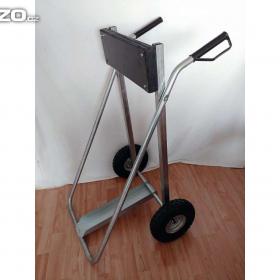 Foto inzerátu Vozík, stojan, rudl na lodní motor - velká nafukovaná kola 26cm