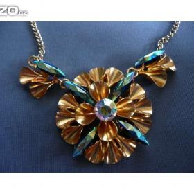 Foto inzerátu Šperky, bižuterie, náhrdelníky, řetízky, brože