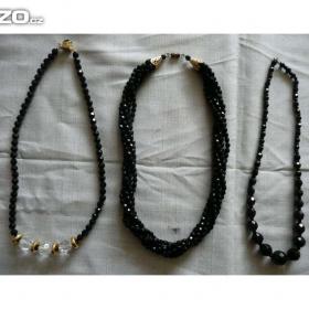 Foto inzerátu Šperky, bižuterie, náhrdelníky, řetízky, brože