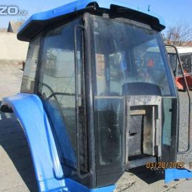 Fotka k inzerátu Kabina New holand viz foto / 18511009