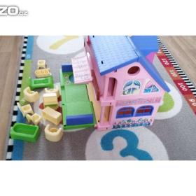 Foto inzerátu Domek pro panenky