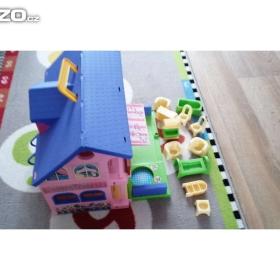 Foto inzerátu Domek pro panenky