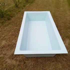 Foto inzerátu Obdélníková sklolaminátová nádoba 120x240 cm Rybník.
