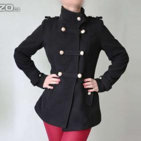 Krátký černý kabát - 70% vlna vel. S / 17745039
