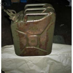 Foto inzerátu KANYSTR kovový 20 litrů na naftu(benzín) Česká republika