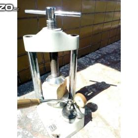 Foto inzerátu Prodám zařízení pro stomatologickou laboratoř