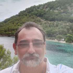 Foto inzerátu Hledám správnou parťačku snad pro zbytek života