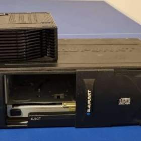 Foto inzerátu Autorádio BLAUPUNKT DÜSSELDORF + měnič na 10 CD BLAUPUNKT