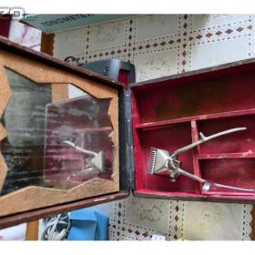 Fotka k inzerátu Ruční(mechanický) strojek na vlasy / 19419529