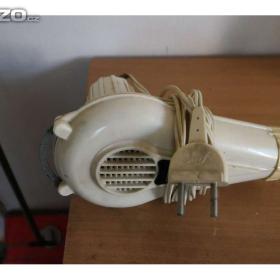 Foto inzerátu Mechanický vysavač, válečeky na malování, těsnění, malířské štětky,chodítko