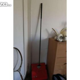 Foto inzerátu Mechanický vysavač, válečeky na malování, těsnění, malířské štětky,chodítko