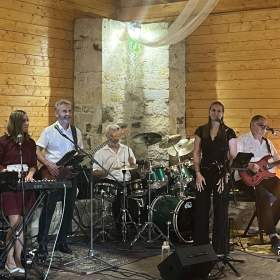 Foto inzerátu Skelet - kapela na svatbu Litomyšl, Svitavy, Česká Třebová