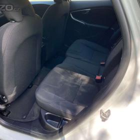 Foto inzerátu Volvo V40