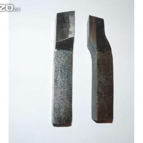Fotka k inzerátu Nůž soustružnický KOVANÝ 25x25 z RO UBÍRACÍ STRANOVÝ pravý / 15394570