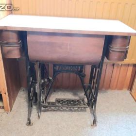 Fotka k inzerátu Šicí stroj Minerva aj. / 16953496