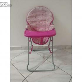 Foto inzerátu Set pro panenky: jídelní židlička a autosedačka.