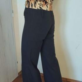 Fotka k inzerátu Teplé kalhoty vel. 42 pro postavu i nad 190 cm (nebo je zkrátit) / 18231348