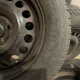 Foto inzerátu Opel astra - 4 plechove disky s pneumatikami