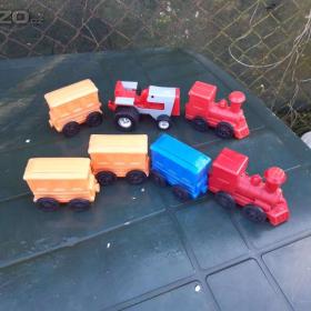 Fotka k inzerátu plastove vlacky / 19655564