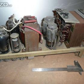 Foto inzerátu Starý elektronkový zesilovač