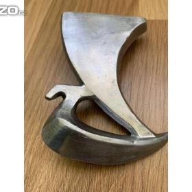 Fotka k inzerátu Znak, hliníková embléma na gumovou zástěru zástěrku pod blatník VAZ LADA ŽIGULI / 17290245