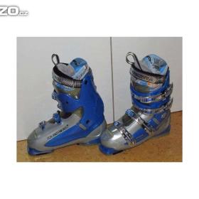 Foto inzerátu Dámský lyžařský set zn. Rossignol - Lyže-Lyžáky-Hůlky-Obal