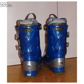 Foto inzerátu Dámský lyžařský set zn. Rossignol - Lyže-Lyžáky-Hůlky-Obal