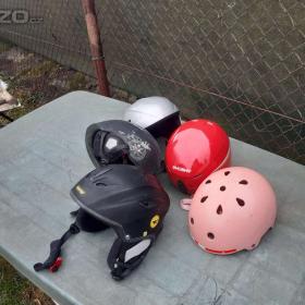 Fotka k inzerátu prilby na lyže / 19653174