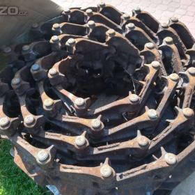 Foto inzerátu Náhradní díly na pásový traktor DT-75