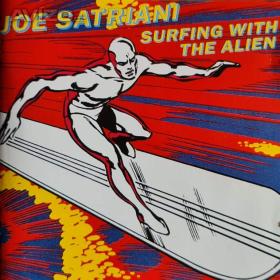 CD -  JOE SATRIANI / Surfing With The Alien / 18302436