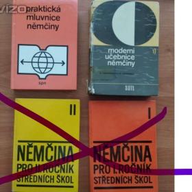 Foto inzerátu Technické a klasické slovníky česko-německé a ruské a další knihy pro němčináře