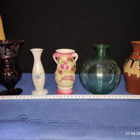 Foto inzerátu Starožitné vázy