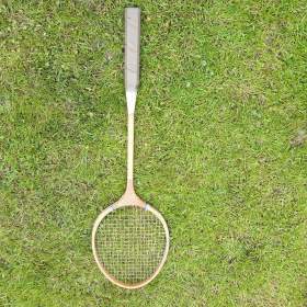 badmintonova raketa / 18351651