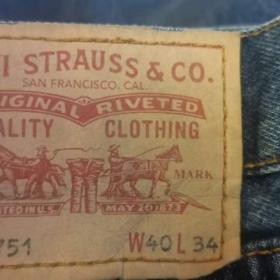 Levi Strauss 751 / 18357369