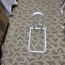 Foto inzerátu Madlo do postele