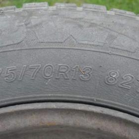 Foto inzerátu Pneu s disky 175/70R13 82T zimní