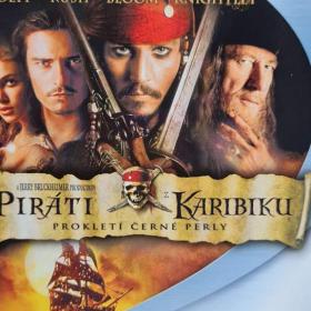 Foto inzerátu DVD - PIRÁTI Z KARIBIKU / PROKLETÍ ČERNÉ PERLY (BLU RAY)
