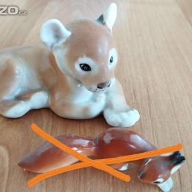 Foto inzerátu Keramika, porcelán: talíře, tácy, hrníčky, misky, figurky aj. Něco i zdarma