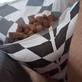 Fotka k inzerátu Korkové špunty ze sektů / 19423218