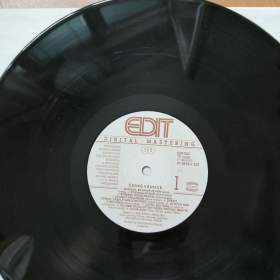 Fotka k inzerátu LP České vánoce ( orchestr Václava Hybše ) / 18490756