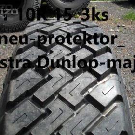 NAKLADNI PNEU 10R 15 *NEJETE. protektor 10R 15, kostra Dunlop- major. / 18520005