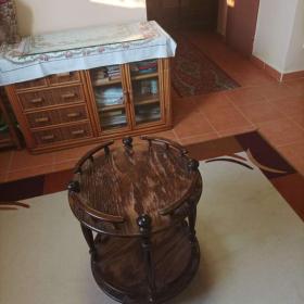 Servírovací kulatý stolek / 18549850