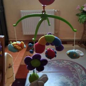 Fotka k inzerátu Kolotoč hrací nad postýlku / 19257382