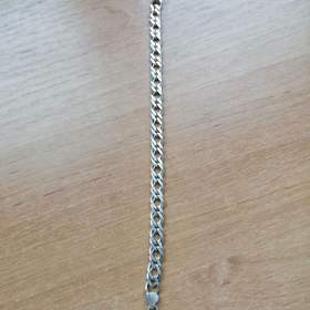 Fotka k inzerátu Řetízek stříbrný na ruku proplétaný / 18907545