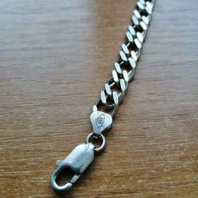 Foto inzerátu Řetízek stříbrný na ruku proplétaný